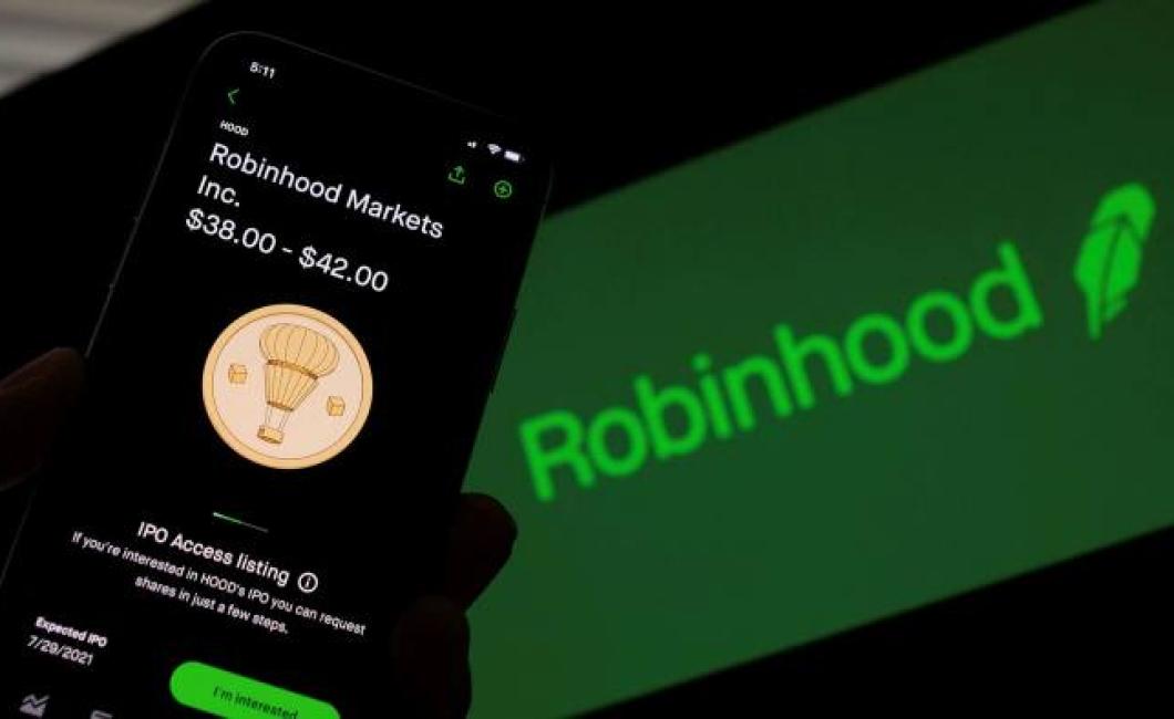 why does robinhood show different crypto prices